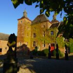 Château corps de logis statue château ferme de Petit Leez Denis Closon