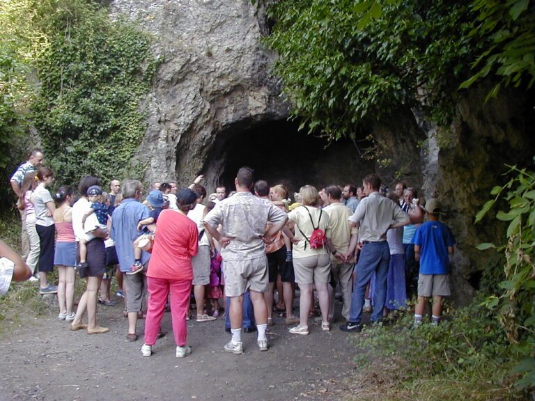 Visite de la grotte de Spy