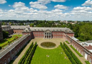 La cour d'honneur de l'abbaye